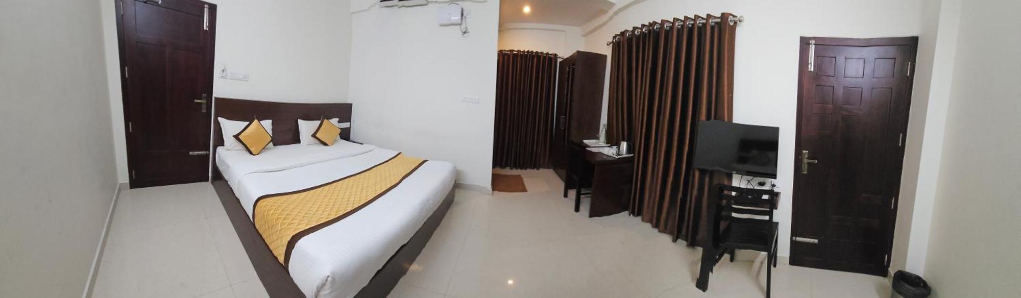 Blueway Residency Downtown Hotel Thiruvananthapuram Exteriör bild