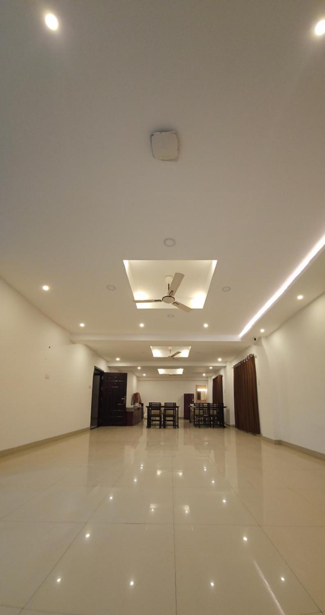 Blueway Residency Downtown Hotel Thiruvananthapuram Exteriör bild